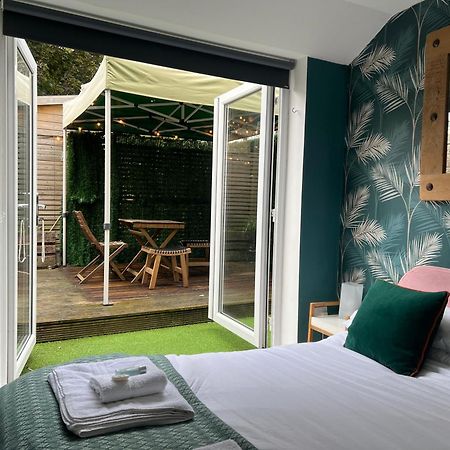 Stylish & Cosy Margate Escape With Hot Tub And Log Burner Dogs Welcome Exterior foto