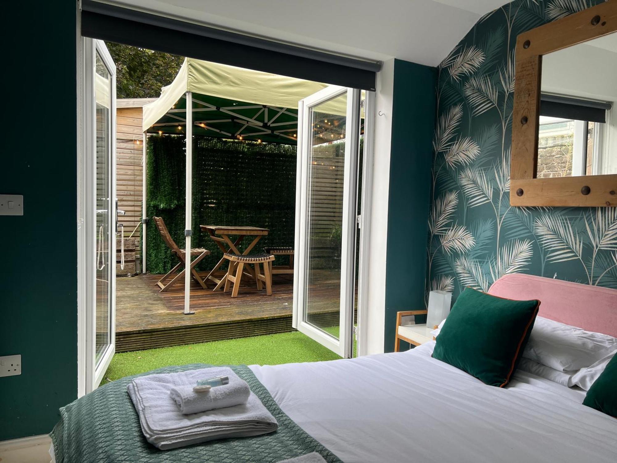 Stylish & Cosy Margate Escape With Hot Tub And Log Burner Dogs Welcome Exterior foto