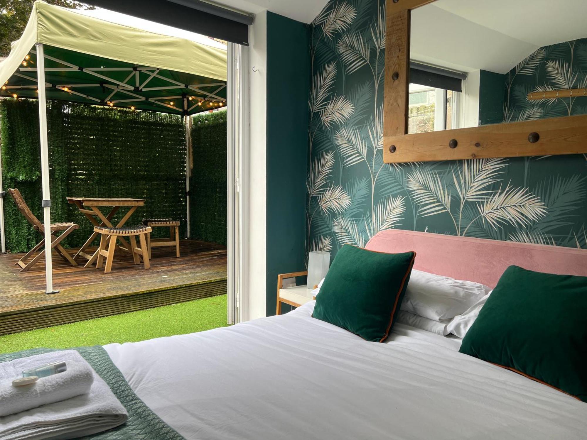 Stylish & Cosy Margate Escape With Hot Tub And Log Burner Dogs Welcome Exterior foto